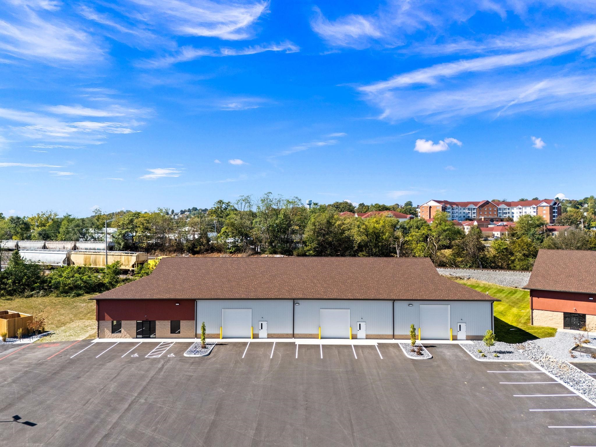 975 SAWTOOTH OAK CIR, HARRISONBURG, Virginia 22802, ,Commercial,975 SAWTOOTH OAK CIR,673169 MLS # 673169