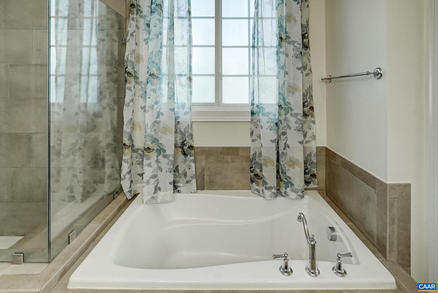 7652 BIRCHWOOD HILL RD, CROZET, Virginia 22932, 4 Bedrooms Bedrooms, ,3 BathroomsBathrooms,Residential,For sale,7652 BIRCHWOOD HILL RD,673090 MLS # 673090