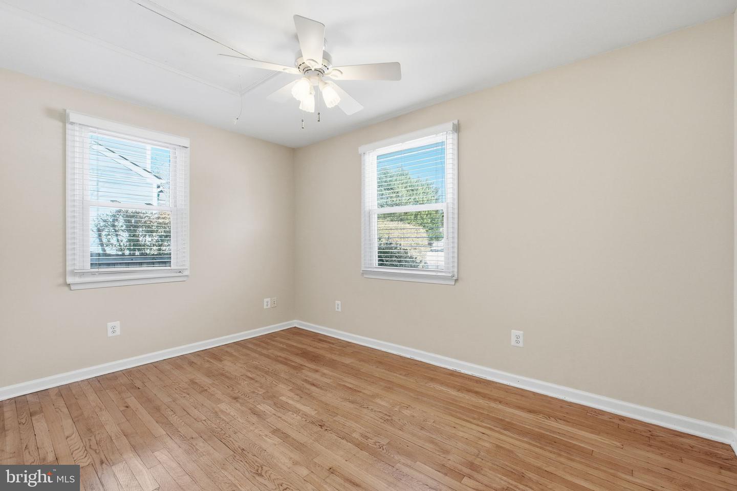 4038 CHESTNUT ST, FAIRFAX, Virginia 22030, 3 Bedrooms Bedrooms, ,2 BathroomsBathrooms,Residential,For sale,4038 CHESTNUT ST,VAFC2007748 MLS # VAFC2007748