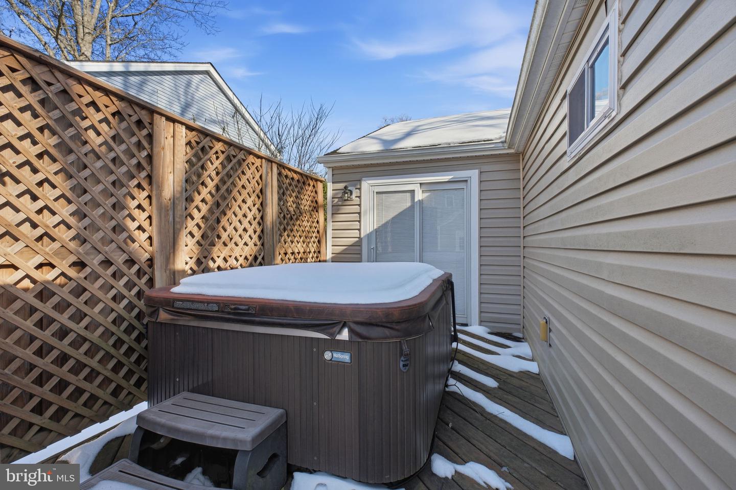 4038 CHESTNUT ST, FAIRFAX, Virginia 22030, 3 Bedrooms Bedrooms, ,2 BathroomsBathrooms,Residential,For sale,4038 CHESTNUT ST,VAFC2007748 MLS # VAFC2007748