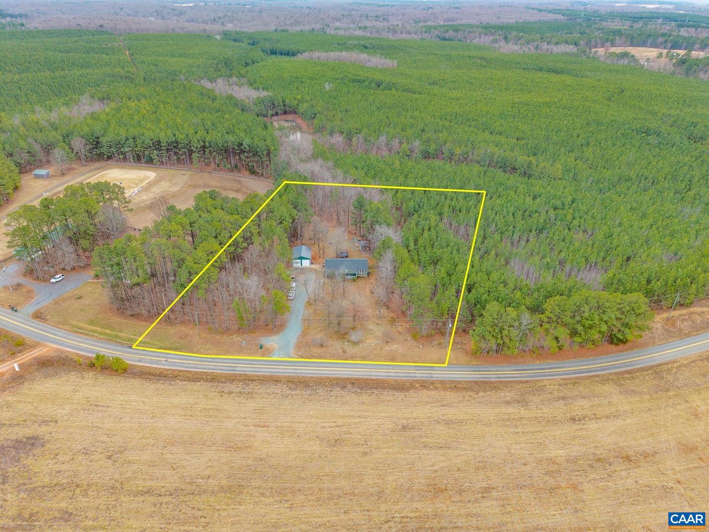 2325 MARTIN KINGS RD, SCOTTSVILLE, Virginia 24590, 3 Bedrooms Bedrooms, ,2 BathroomsBathrooms,Residential,For sale,2325 MARTIN KINGS RD,673103 MLS # 673103