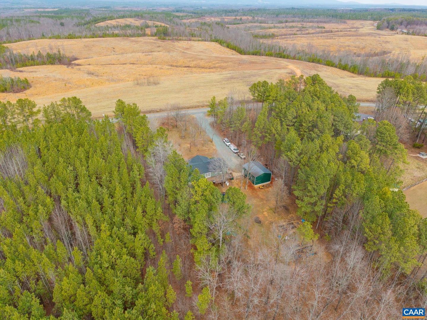 2325 MARTIN KINGS RD, SCOTTSVILLE, Virginia 24590, 3 Bedrooms Bedrooms, ,2 BathroomsBathrooms,Residential,For sale,2325 MARTIN KINGS RD,673103 MLS # 673103