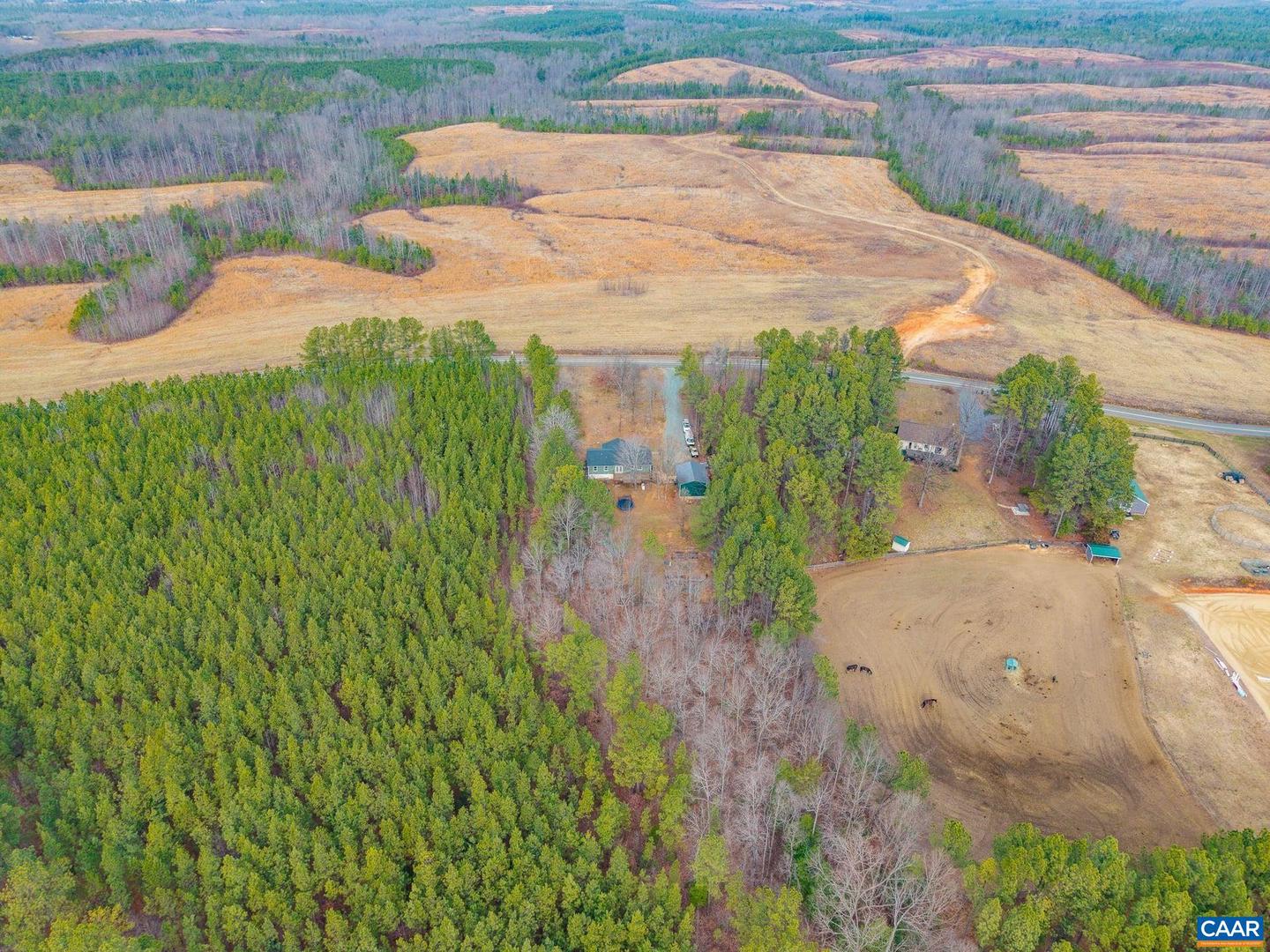 2325 MARTIN KINGS RD, SCOTTSVILLE, Virginia 24590, 3 Bedrooms Bedrooms, ,2 BathroomsBathrooms,Residential,For sale,2325 MARTIN KINGS RD,673103 MLS # 673103