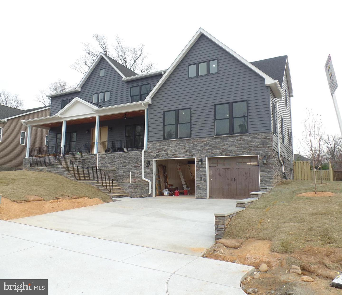 7631 LISLE AVE, FALLS CHURCH, Virginia 22043, 7 Bedrooms Bedrooms, ,7 BathroomsBathrooms,Residential,For sale,7631 LISLE AVE,VAFX2212536 MLS # VAFX2212536