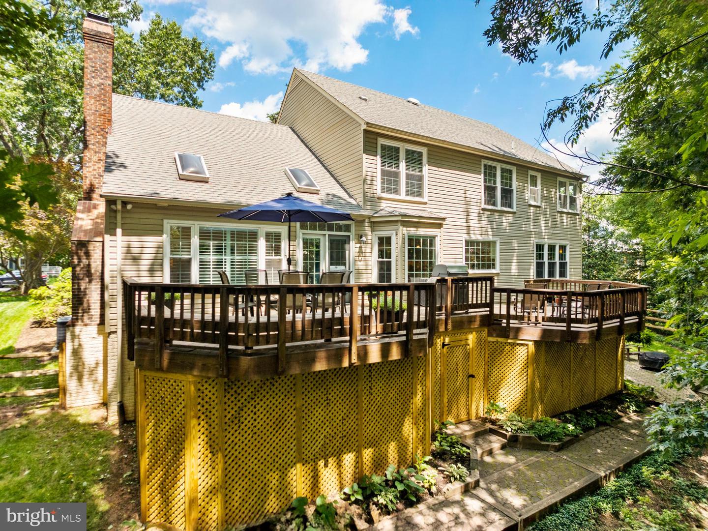 11909 WINSTEAD LN, RESTON, Virginia 20194, 5 Bedrooms Bedrooms, ,3 BathroomsBathrooms,Residential,For sale,11909 WINSTEAD LN,VAFX2250188 MLS # VAFX2250188