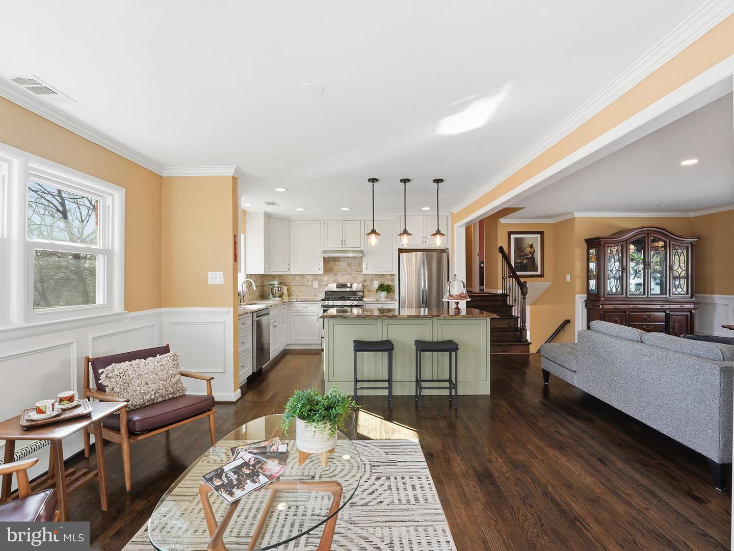 2337 N FILLMORE ST N, ARLINGTON, Virginia 22207, 5 Bedrooms Bedrooms, ,2 BathroomsBathrooms,Residential,For sale,2337 N FILLMORE ST N,VAAR2060928 MLS # VAAR2060928