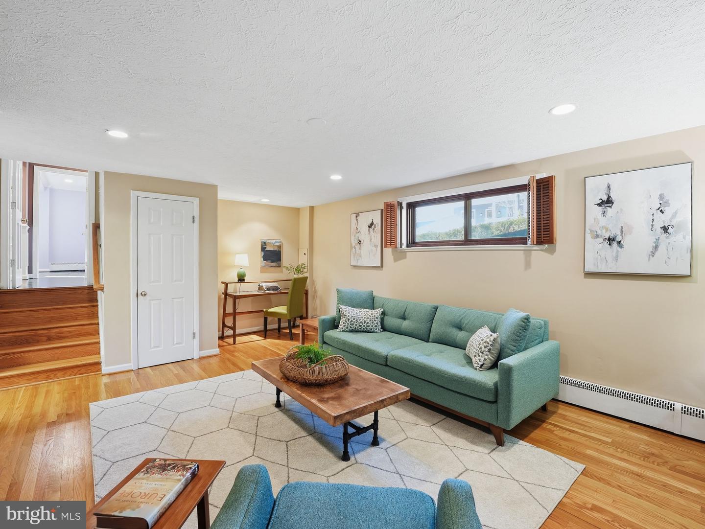 2337 N FILLMORE ST N, ARLINGTON, Virginia 22207, 5 Bedrooms Bedrooms, ,2 BathroomsBathrooms,Residential,For sale,2337 N FILLMORE ST N,VAAR2060928 MLS # VAAR2060928