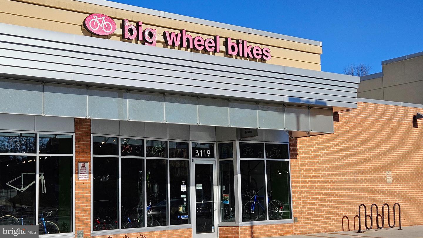 2337 N FILLMORE ST N, ARLINGTON, Virginia 22207, 5 Bedrooms Bedrooms, ,2 BathroomsBathrooms,Residential,For sale,2337 N FILLMORE ST N,VAAR2060928 MLS # VAAR2060928