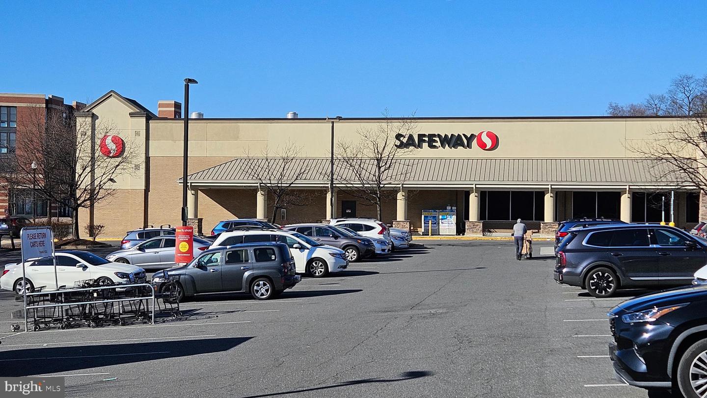 2337 N FILLMORE ST N, ARLINGTON, Virginia 22207, 5 Bedrooms Bedrooms, ,2 BathroomsBathrooms,Residential,For sale,2337 N FILLMORE ST N,VAAR2060928 MLS # VAAR2060928