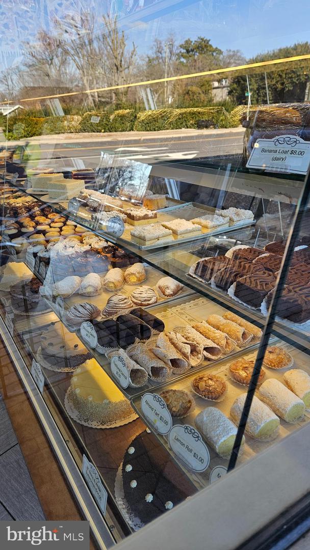 2337 N FILLMORE ST N, ARLINGTON, Virginia 22207, 5 Bedrooms Bedrooms, ,2 BathroomsBathrooms,Residential,For sale,2337 N FILLMORE ST N,VAAR2060928 MLS # VAAR2060928