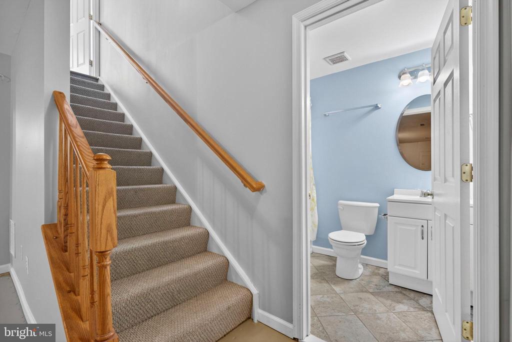 11227 FREEDOM CT, BEALETON, Virginia, 5 Bedrooms Bedrooms, ,3 BathroomsBathrooms,Residential,11227 FREEDOM CT,VAFQ2020494 MLS # VAFQ2020494