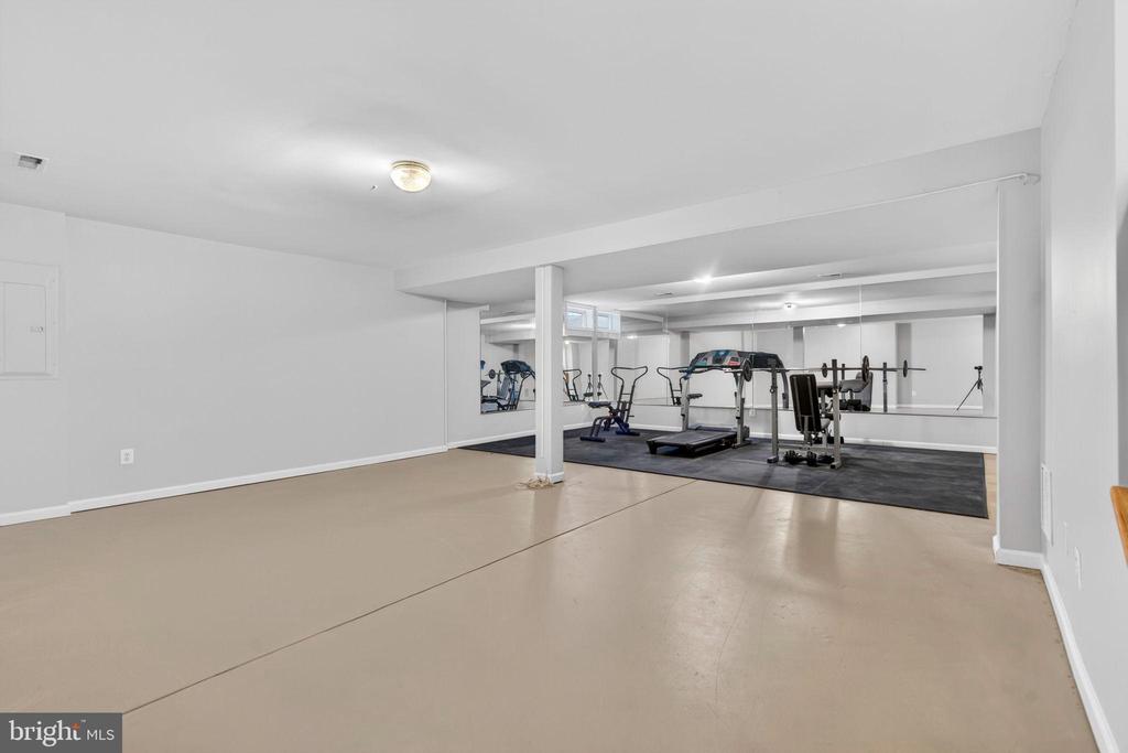 11227 FREEDOM CT, BEALETON, Virginia, 5 Bedrooms Bedrooms, ,3 BathroomsBathrooms,Residential,11227 FREEDOM CT,VAFQ2020494 MLS # VAFQ2020494