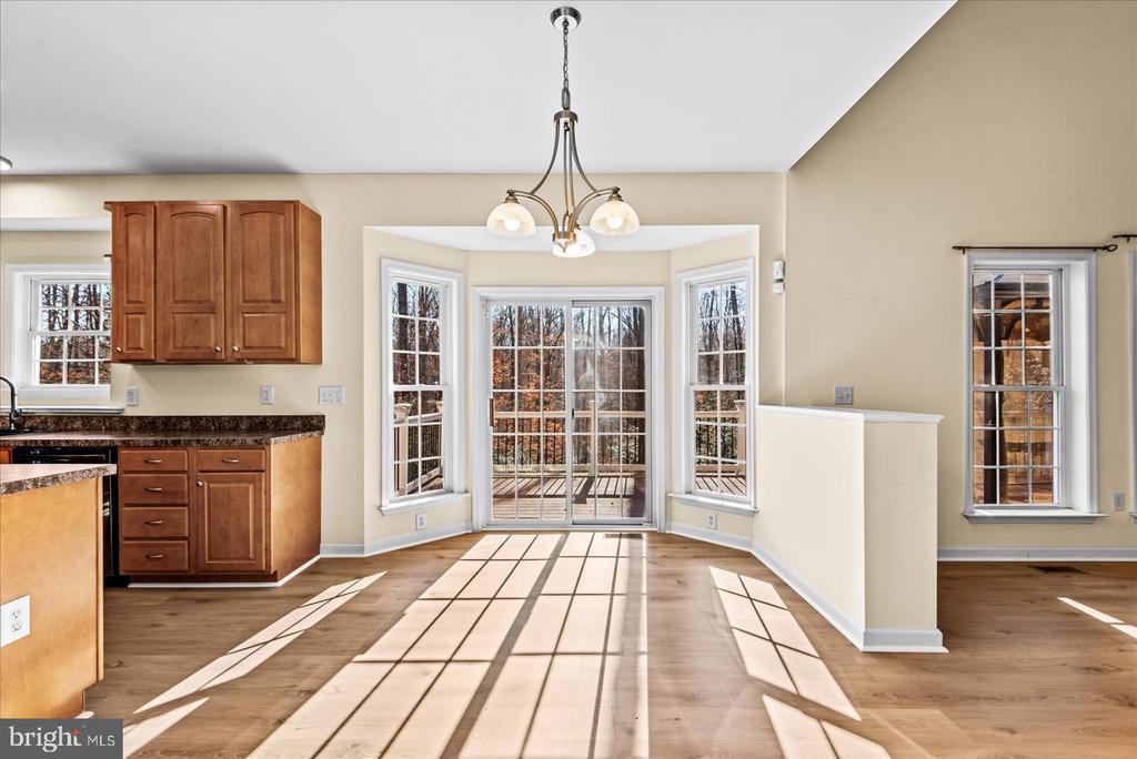 7931 LAKE ANNA PKWY, SPOTSYLVANIA, Virginia 22551, 4 Bedrooms Bedrooms, ,3 BathroomsBathrooms,Residential,7931 LAKE ANNA PKWY,VASP2039044 MLS # VASP2039044