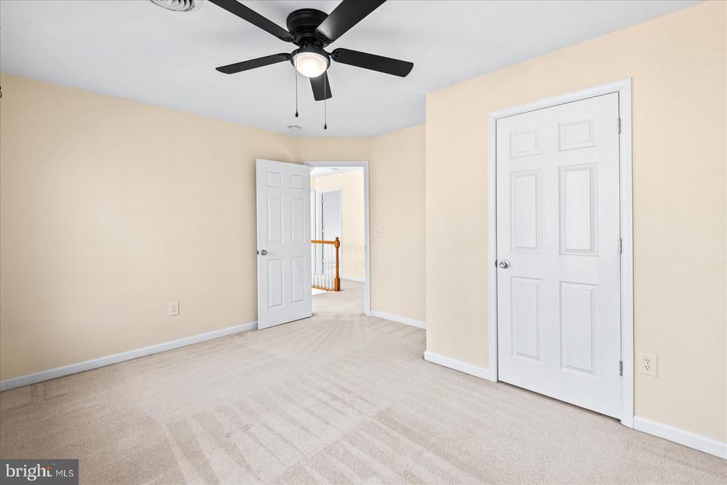 7931 LAKE ANNA PKWY, SPOTSYLVANIA, Virginia 22551, 4 Bedrooms Bedrooms, ,3 BathroomsBathrooms,Residential,7931 LAKE ANNA PKWY,VASP2039044 MLS # VASP2039044