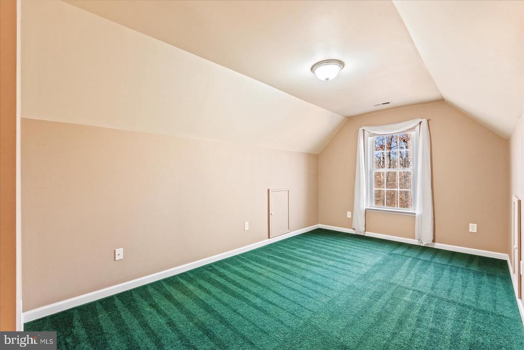 7931 LAKE ANNA PKWY, SPOTSYLVANIA, Virginia 22551, 4 Bedrooms Bedrooms, ,3 BathroomsBathrooms,Residential,7931 LAKE ANNA PKWY,VASP2039044 MLS # VASP2039044