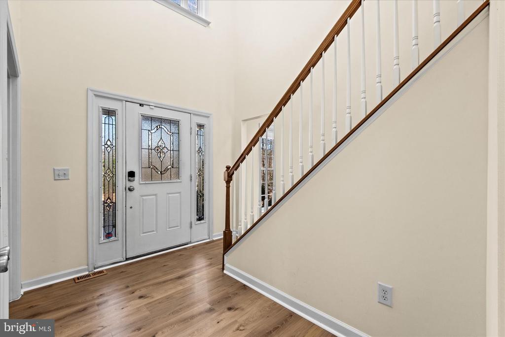 7931 LAKE ANNA PKWY, SPOTSYLVANIA, Virginia 22551, 4 Bedrooms Bedrooms, ,3 BathroomsBathrooms,Residential,7931 LAKE ANNA PKWY,VASP2039044 MLS # VASP2039044