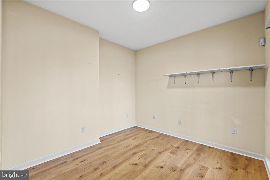 7931 LAKE ANNA PKWY, SPOTSYLVANIA, Virginia 22551, 4 Bedrooms Bedrooms, ,3 BathroomsBathrooms,Residential,7931 LAKE ANNA PKWY,VASP2039044 MLS # VASP2039044