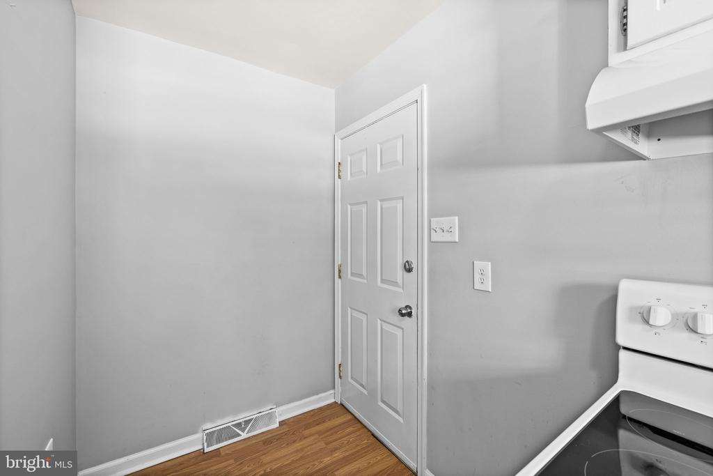 727 CHALKLEVEL RD, LOUISA, Virginia 23093, 3 Bedrooms Bedrooms, ,1 BathroomBathrooms,Residential,727 CHALKLEVEL RD,VALA2009266 MLS # VALA2009266