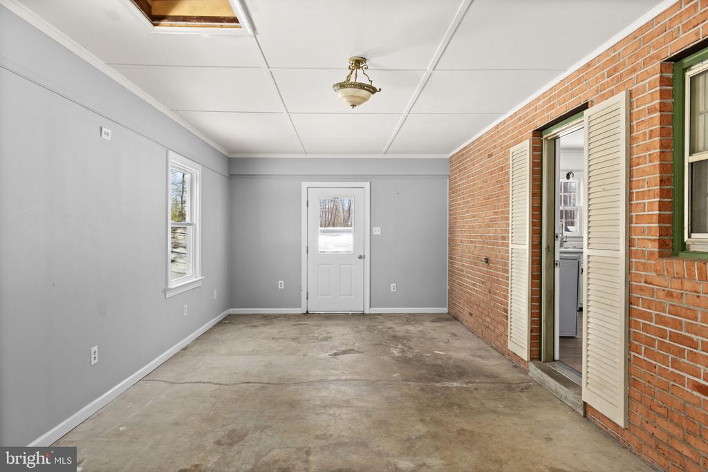 727 CHALKLEVEL RD, LOUISA, Virginia 23093, 3 Bedrooms Bedrooms, ,1 BathroomBathrooms,Residential,727 CHALKLEVEL RD,VALA2009266 MLS # VALA2009266