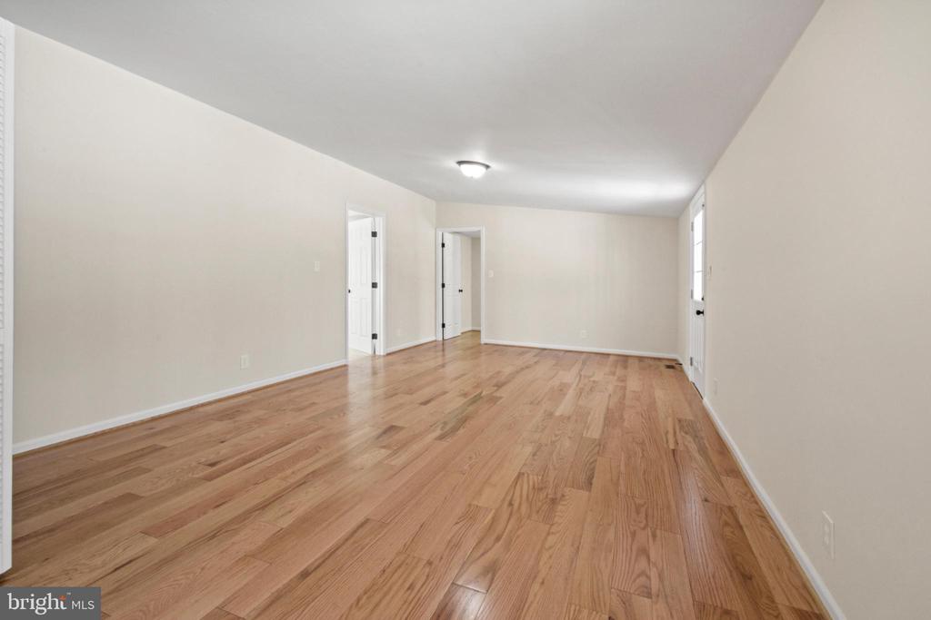 208 MARENGO CT, SPOTSYLVANIA, Virginia 22551, 4 Bedrooms Bedrooms, ,2 BathroomsBathrooms,Residential,208 MARENGO CT,VASP2039150 MLS # VASP2039150