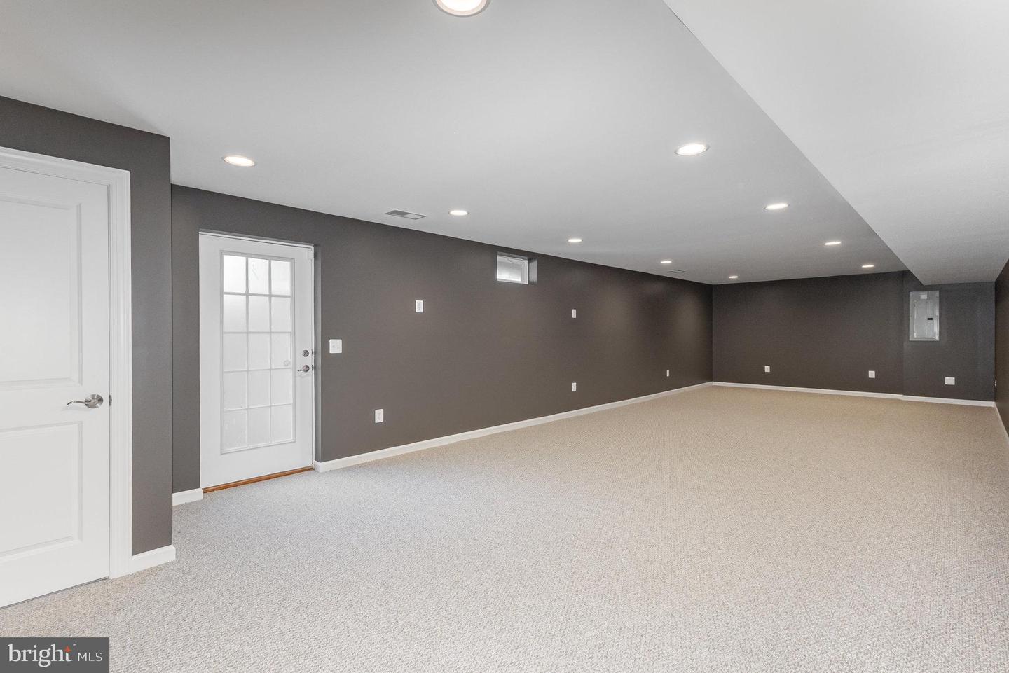 2114 JELLICO CT, WOODBRIDGE, Virginia 22191, 4 Bedrooms Bedrooms, 8 Rooms Rooms,3 BathroomsBathrooms,Residential,For sale,2114 JELLICO CT,VAPW2104100 MLS # VAPW2104100