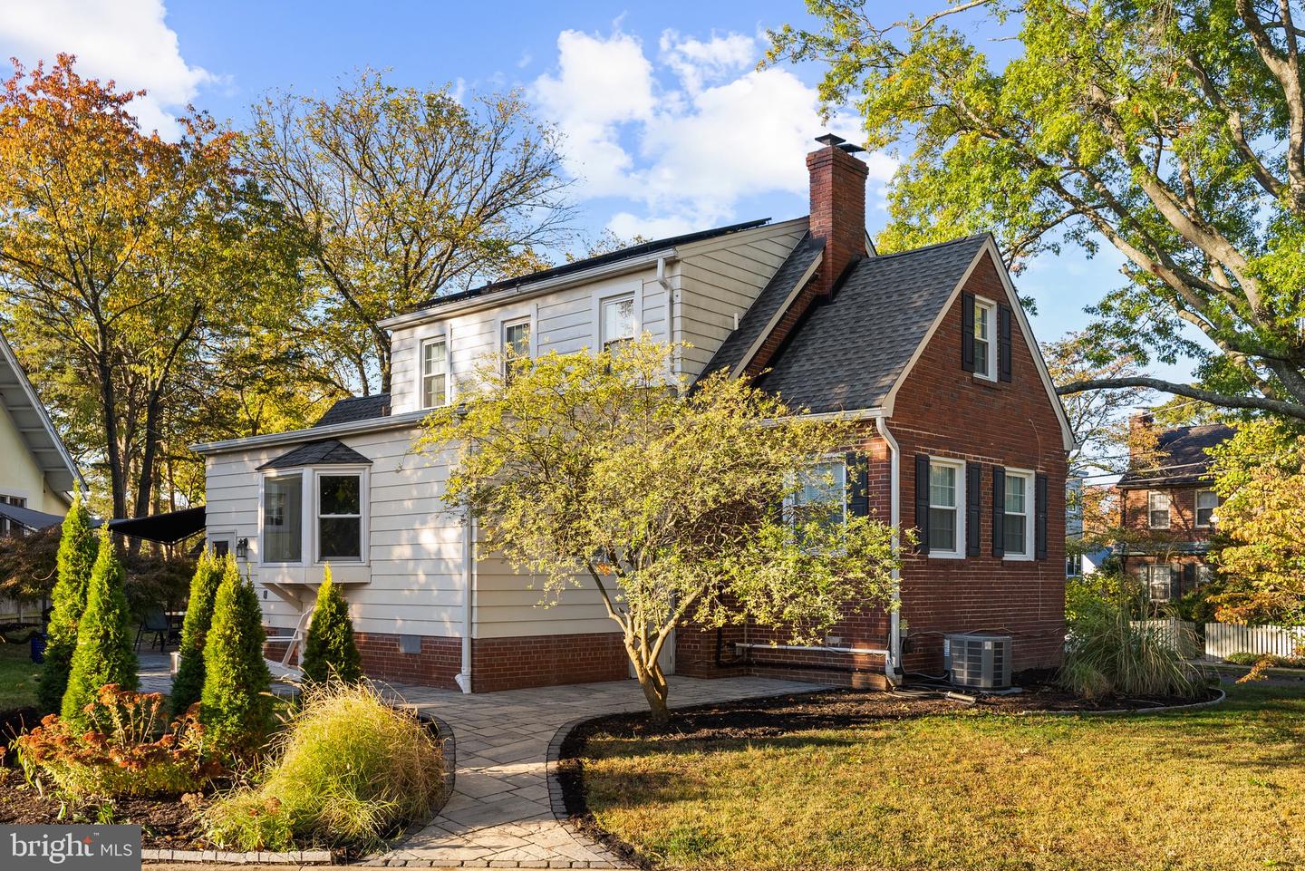 715 W VIEW TER, ALEXANDRIA, Virginia 22301, 3 Bedrooms Bedrooms, ,3 BathroomsBathrooms,Residential,For sale,715 W VIEW TER,VAAX2051230 MLS # VAAX2051230