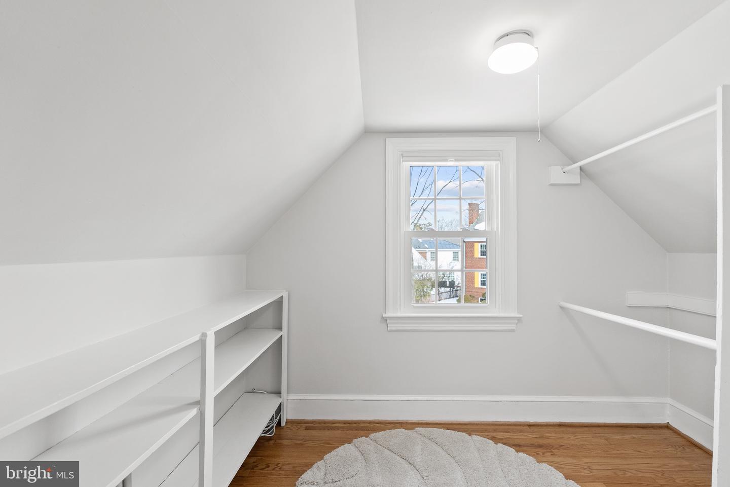 715 W VIEW TER, ALEXANDRIA, Virginia 22301, 3 Bedrooms Bedrooms, ,3 BathroomsBathrooms,Residential,For sale,715 W VIEW TER,VAAX2051230 MLS # VAAX2051230