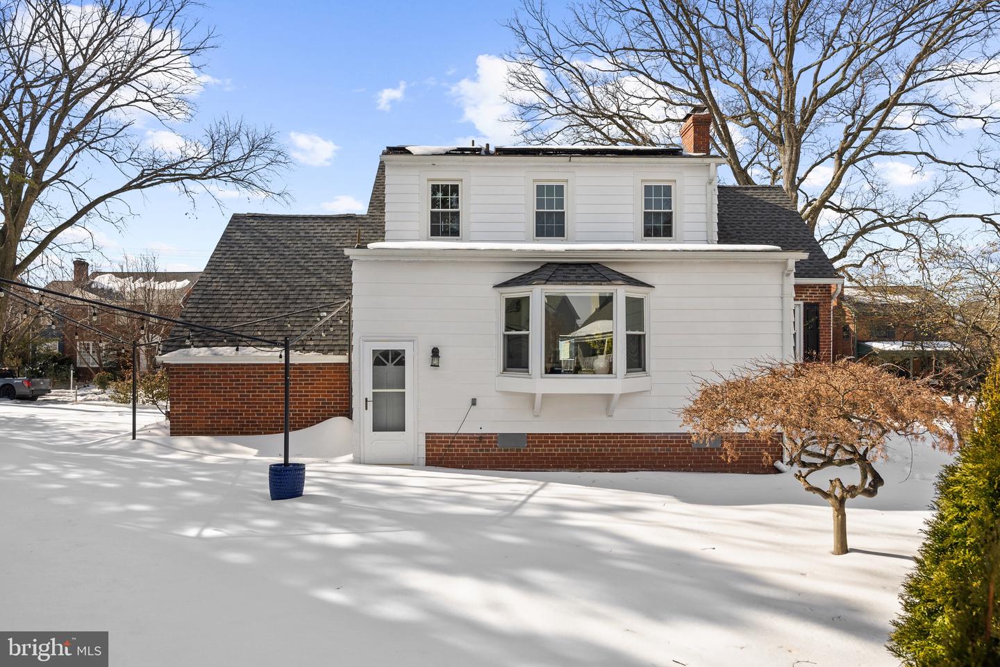 715 W VIEW TER, ALEXANDRIA, Virginia 22301, 3 Bedrooms Bedrooms, ,3 BathroomsBathrooms,Residential,For sale,715 W VIEW TER,VAAX2051230 MLS # VAAX2051230