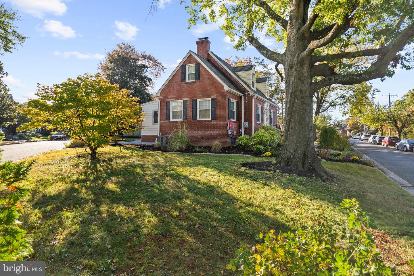 715 W VIEW TER, ALEXANDRIA, Virginia 22301, 3 Bedrooms Bedrooms, ,3 BathroomsBathrooms,Residential,For sale,715 W VIEW TER,VAAX2051230 MLS # VAAX2051230