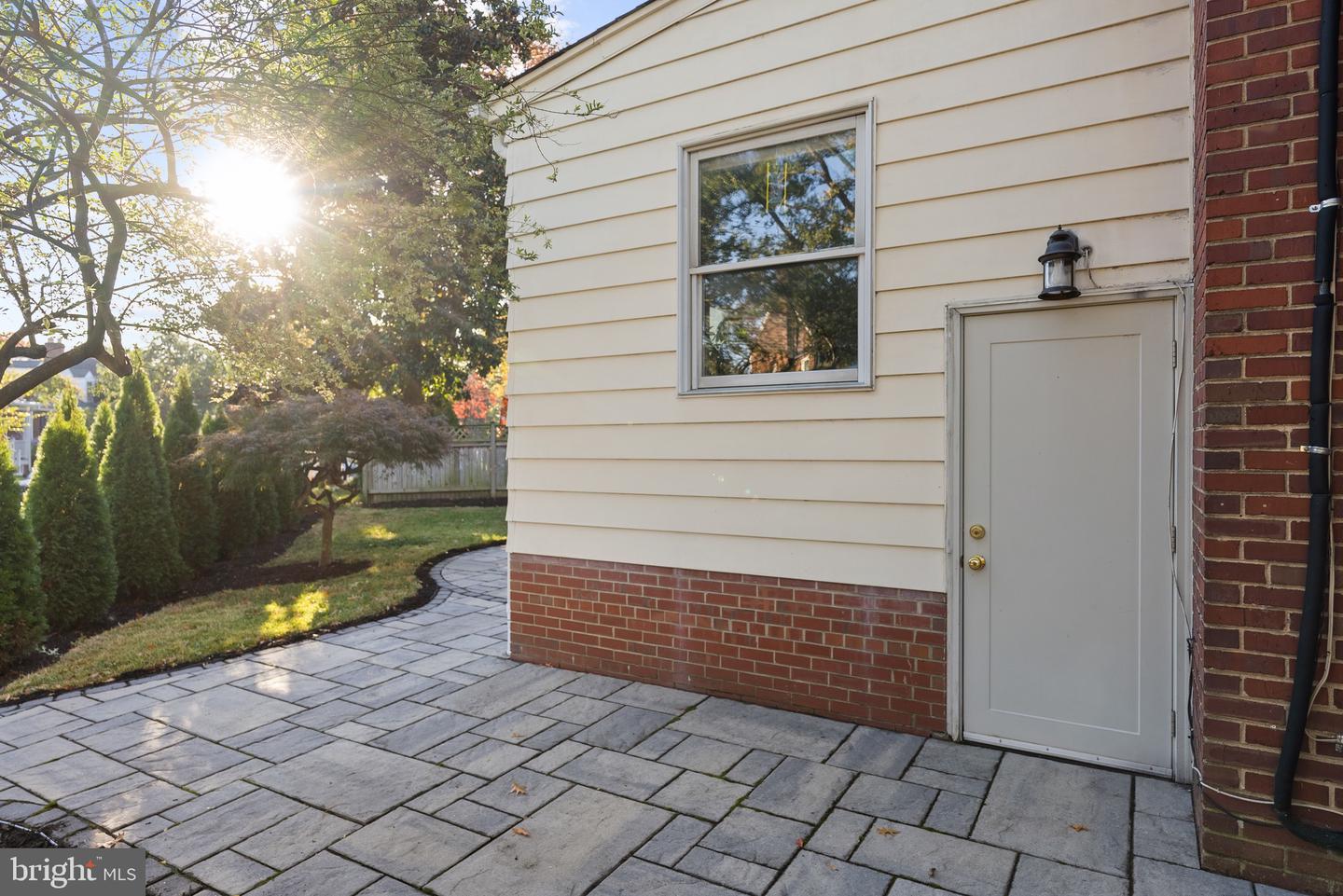 715 W VIEW TER, ALEXANDRIA, Virginia 22301, 3 Bedrooms Bedrooms, ,3 BathroomsBathrooms,Residential,For sale,715 W VIEW TER,VAAX2051230 MLS # VAAX2051230