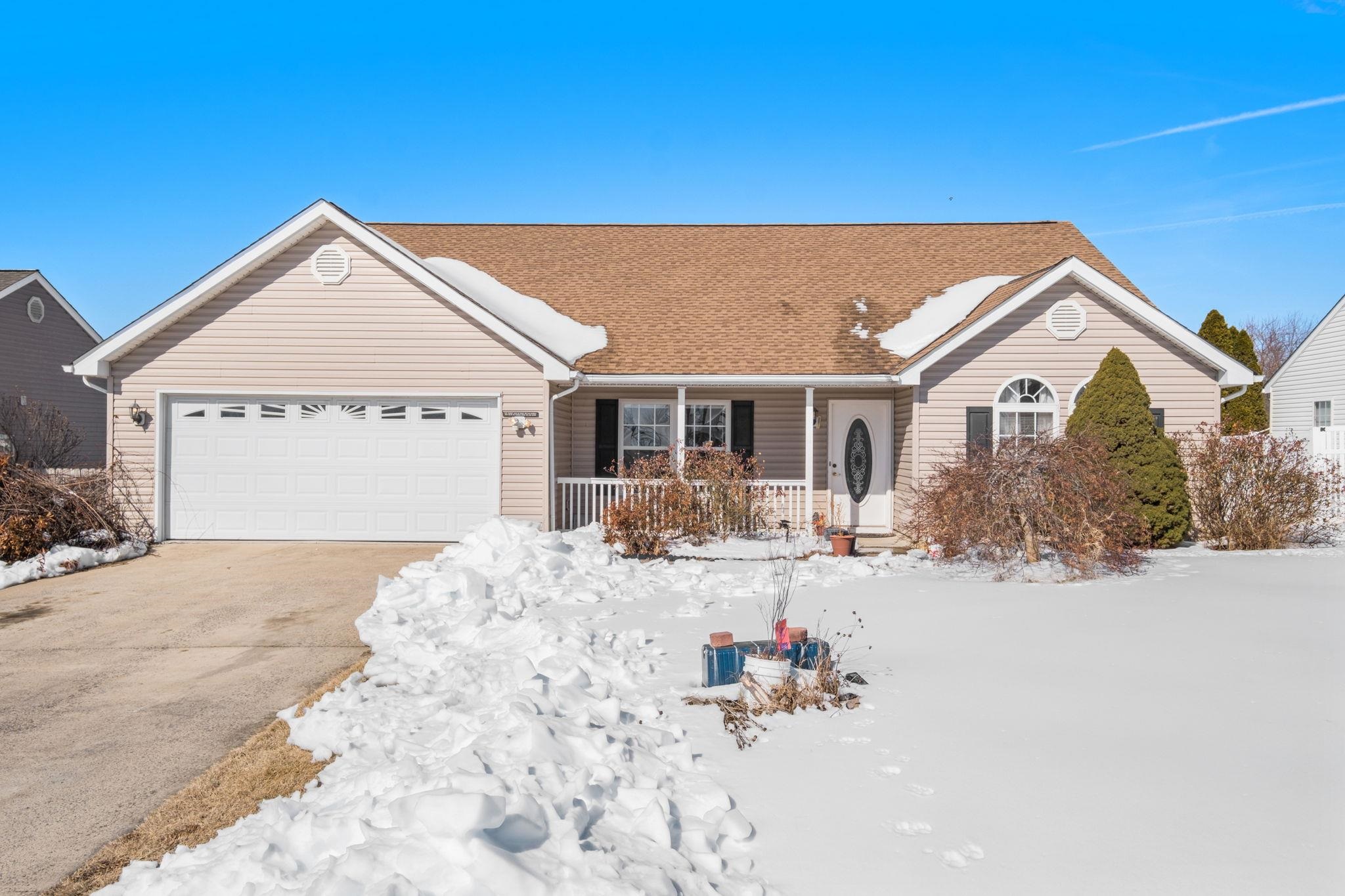 92 WYER ST, WEYERS CAVE, Virginia 24486, 4 Bedrooms Bedrooms, ,2 BathroomsBathrooms,Residential,92 WYER ST,673149 MLS # 673149