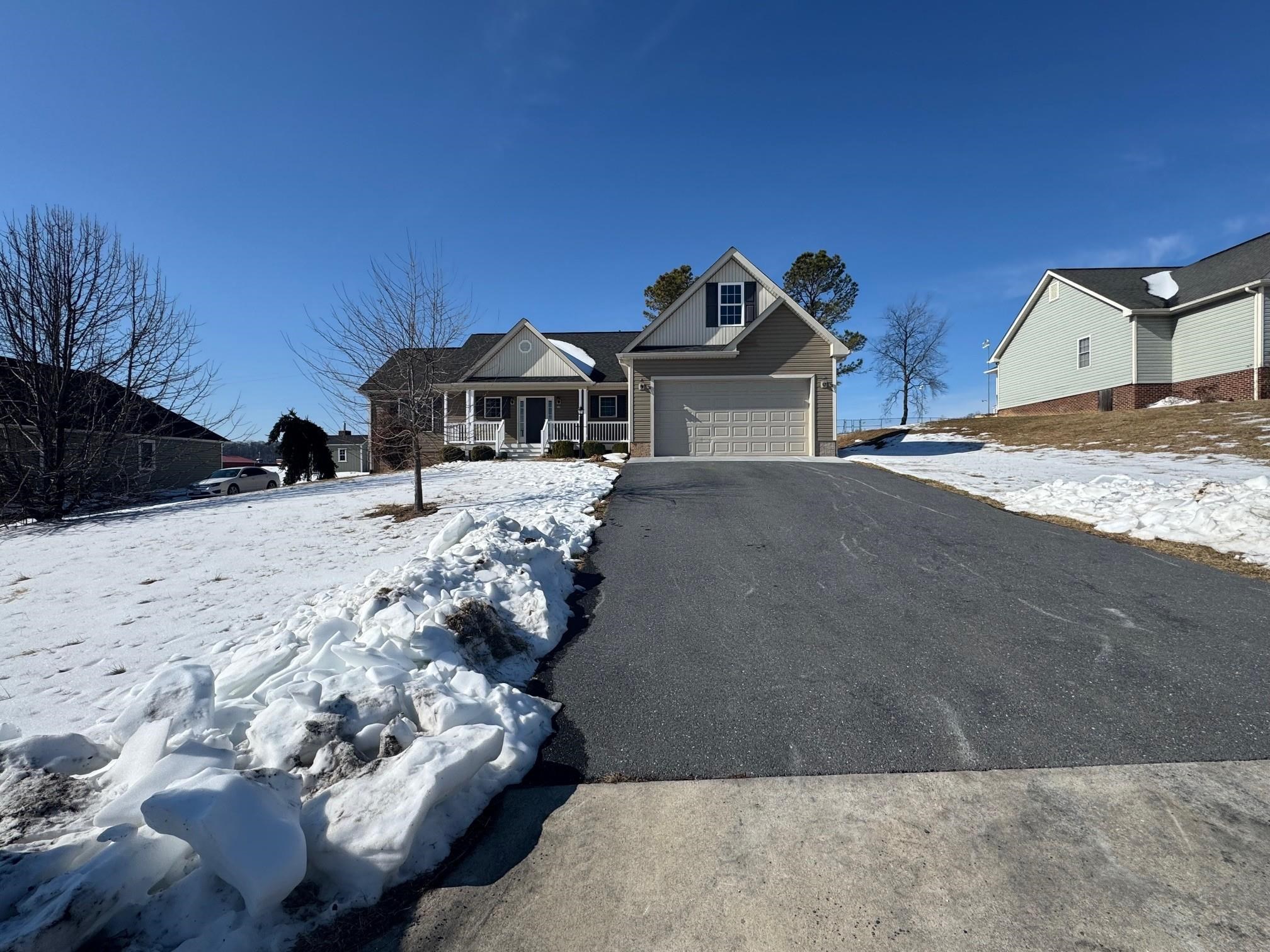 32 RIVERHEAD DR, STAUNTON, Virginia 24401, 3 Bedrooms Bedrooms, ,2 BathroomsBathrooms,Residential,32 RIVERHEAD DR,673156 MLS # 673156 32 RIVERHEAD DR, STAUNTON, Virginia 24401, 3 Bedrooms Bedrooms, ,2 BathroomsBathrooms,Residential,32 RIVERHEAD DR,673156 MLS # 673156