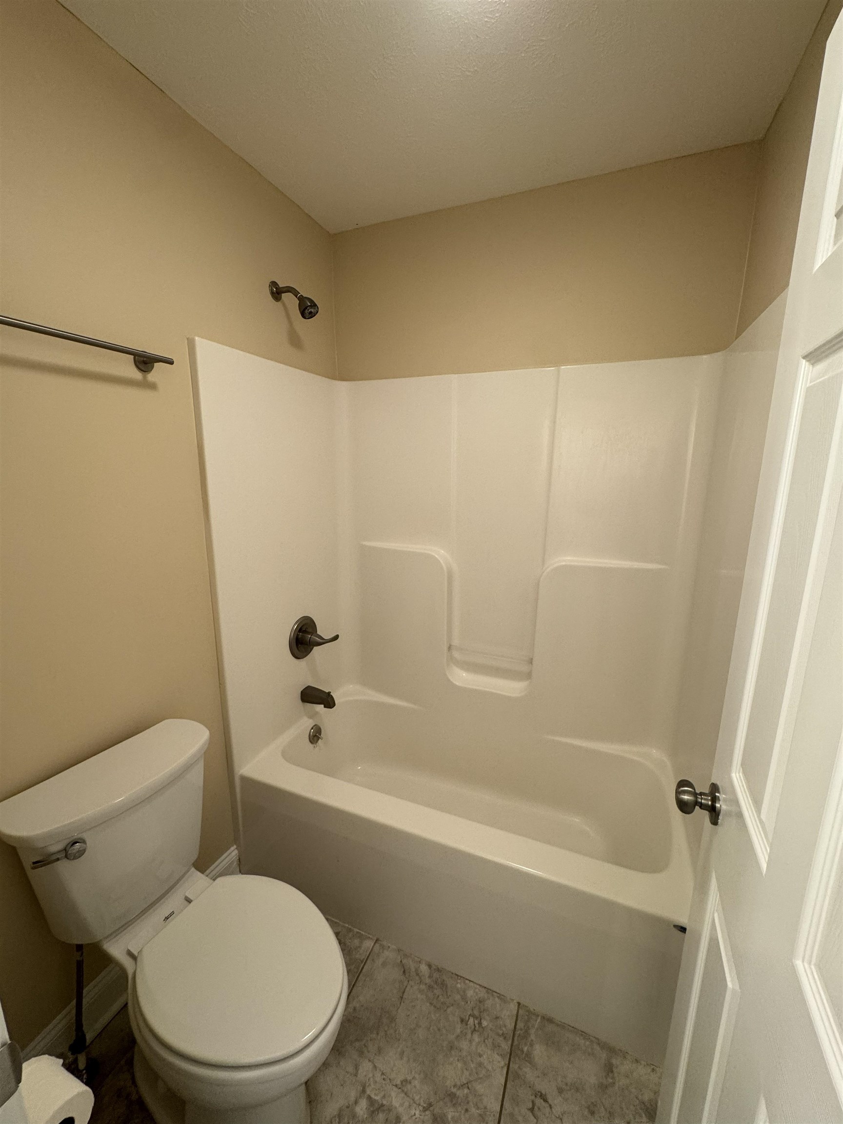 32 RIVERHEAD DR, STAUNTON, Virginia 24401, 3 Bedrooms Bedrooms, ,2 BathroomsBathrooms,Residential,32 RIVERHEAD DR,673156 MLS # 673156 32 RIVERHEAD DR, STAUNTON, Virginia 24401, 3 Bedrooms Bedrooms, ,2 BathroomsBathrooms,Residential,32 RIVERHEAD DR,673156 MLS # 673156