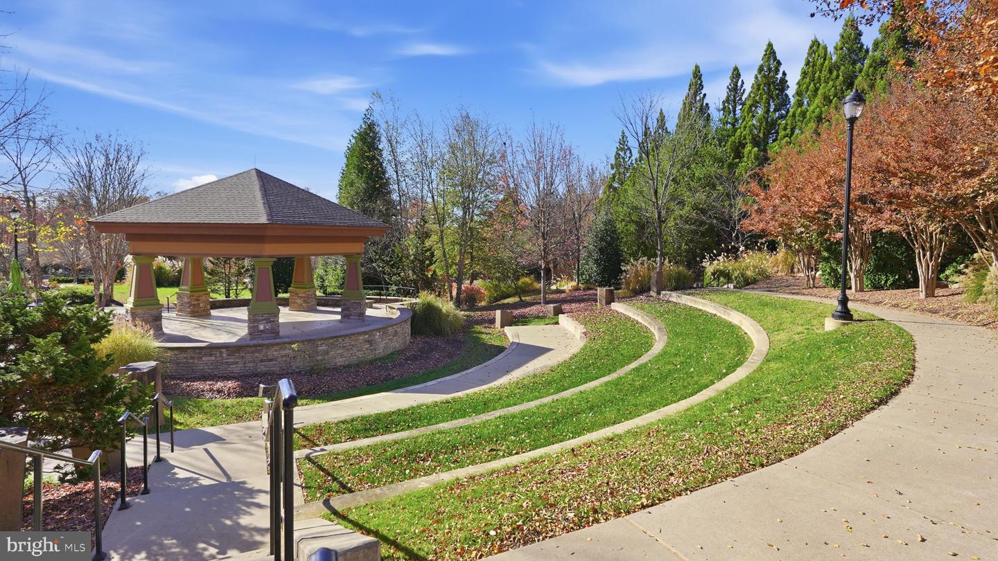 7 NAUSET WAY, FREDERICKSBURG, Virginia 22406, 3 Bedrooms Bedrooms, ,3 BathroomsBathrooms,Residential,For sale,7 NAUSET WAY,VAST2043882 MLS # VAST2043882