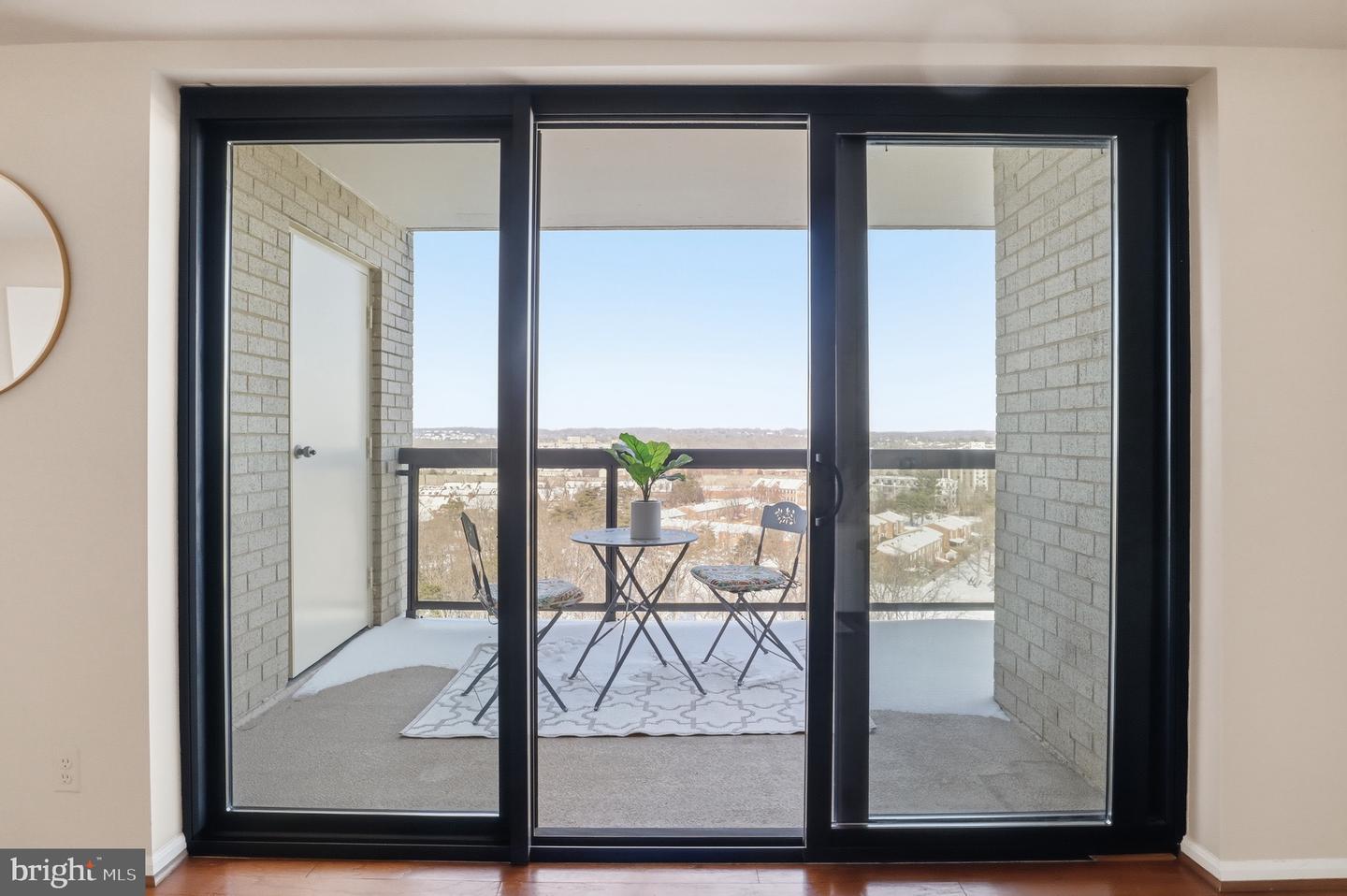 205 YOAKUM PKWY #1724, ALEXANDRIA, Virginia 22304, 2 Bedrooms Bedrooms, ,2 BathroomsBathrooms,Residential,For sale,205 YOAKUM PKWY #1724,VAAX2051558 MLS # VAAX2051558