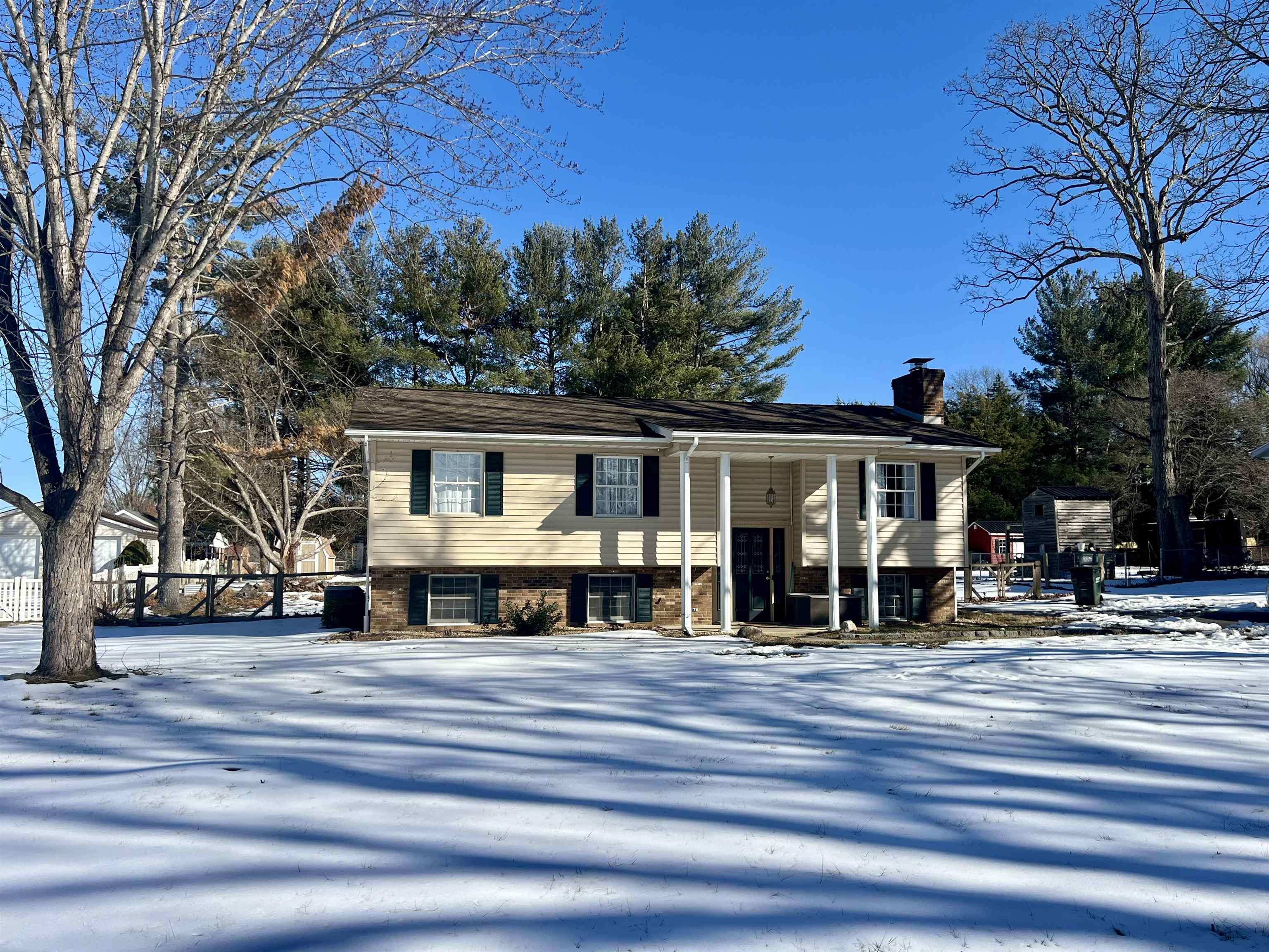 124 FOREST SPRINGS DR, STUARTS DRAFT, Virginia 24477, 3 Bedrooms Bedrooms, ,2 BathroomsBathrooms,Residential,124 FOREST SPRINGS DR,673170 MLS # 673170 124 FOREST SPRINGS DR, STUARTS DRAFT, Virginia 24477, 3 Bedrooms Bedrooms, ,2 BathroomsBathrooms,Residential,124 FOREST SPRINGS DR,673170 MLS # 673170