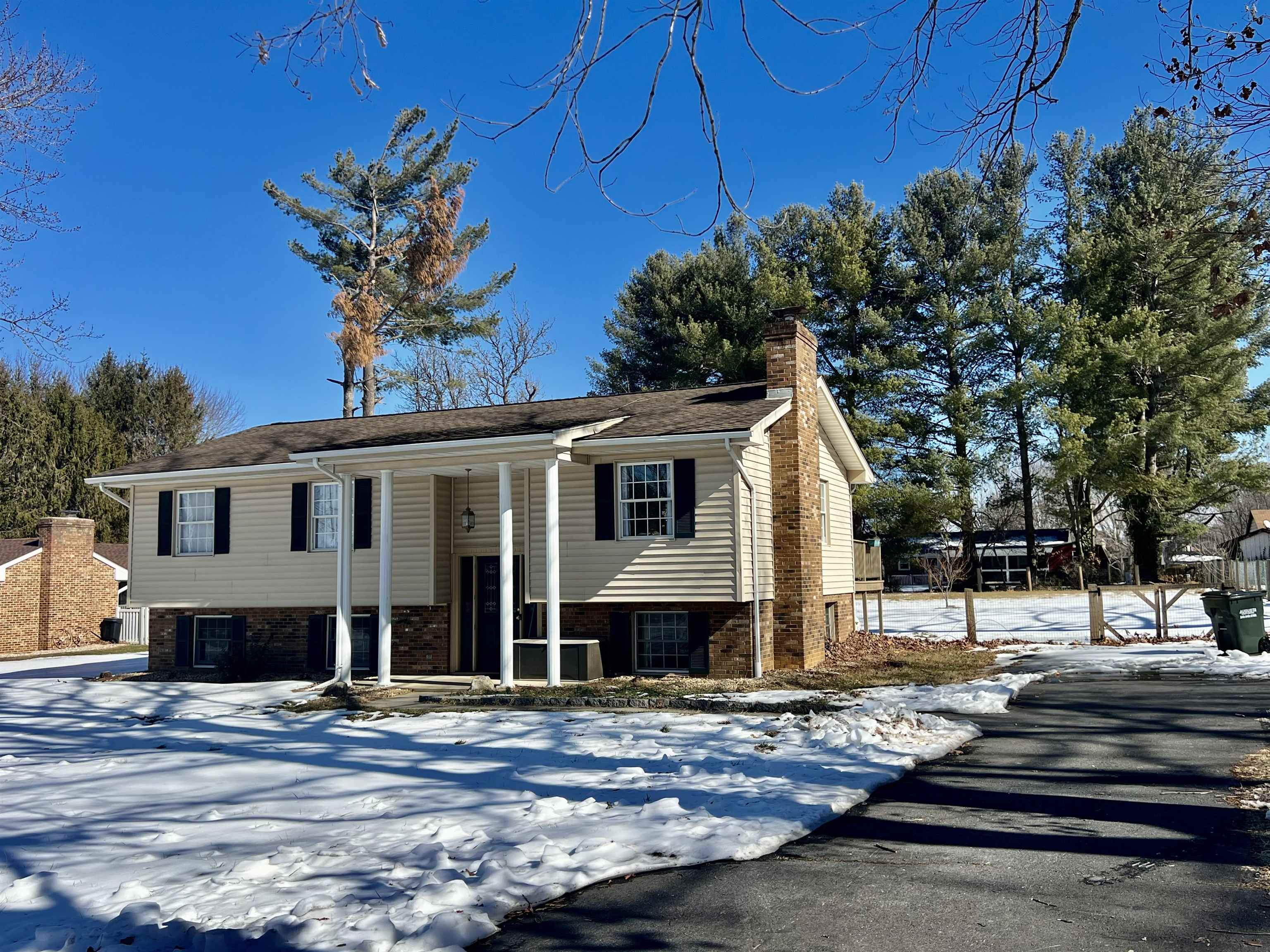 124 FOREST SPRINGS DR, STUARTS DRAFT, Virginia 24477, 3 Bedrooms Bedrooms, ,2 BathroomsBathrooms,Residential,124 FOREST SPRINGS DR,673170 MLS # 673170 124 FOREST SPRINGS DR, STUARTS DRAFT, Virginia 24477, 3 Bedrooms Bedrooms, ,2 BathroomsBathrooms,Residential,124 FOREST SPRINGS DR,673170 MLS # 673170