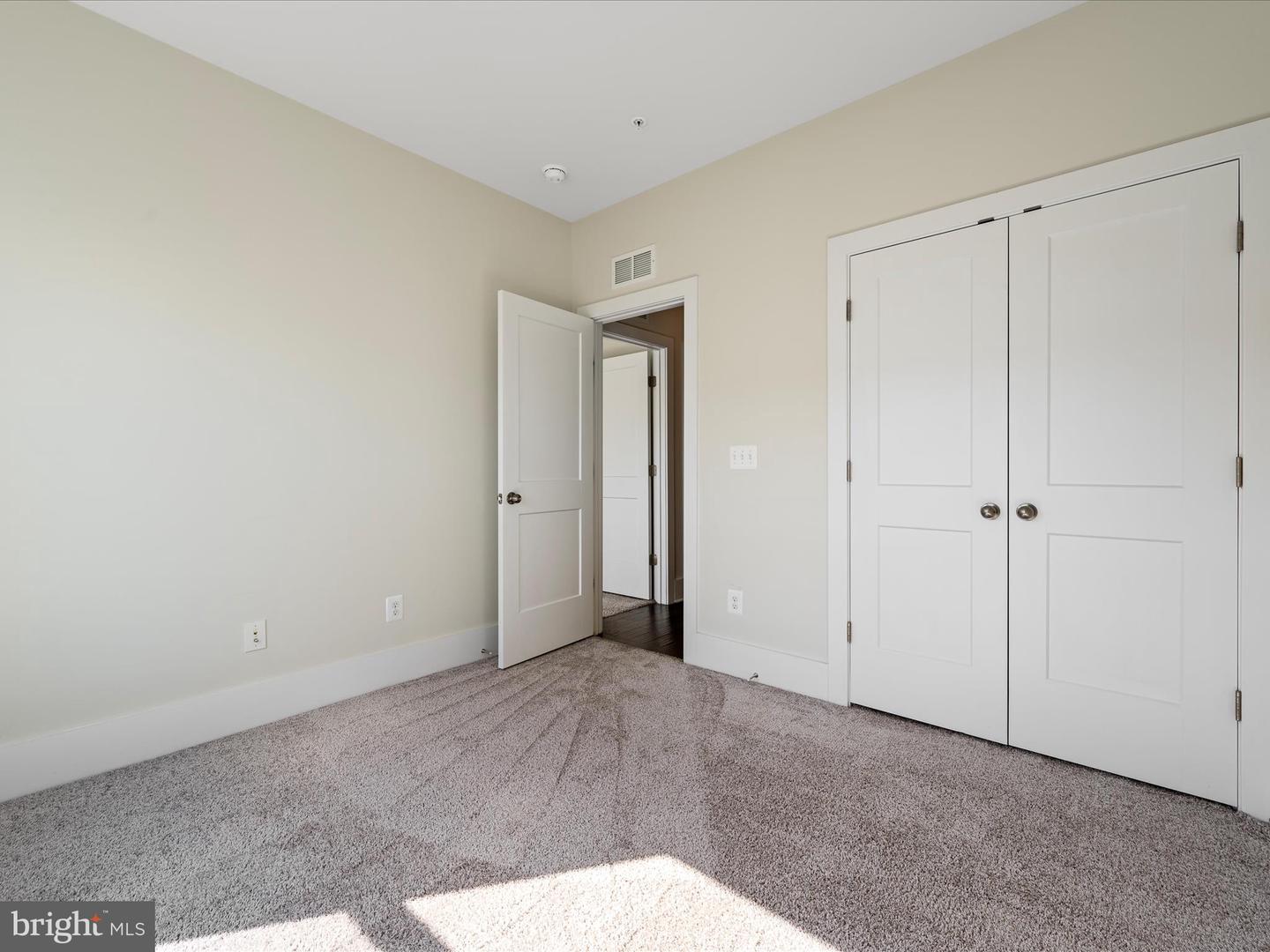 20092 OLD LINE TER, ASHBURN, Virginia 20147, 3 Bedrooms Bedrooms, ,2 BathroomsBathrooms,Residential,For sale,20092 OLD LINE TER,VALO2111600 MLS # VALO2111600