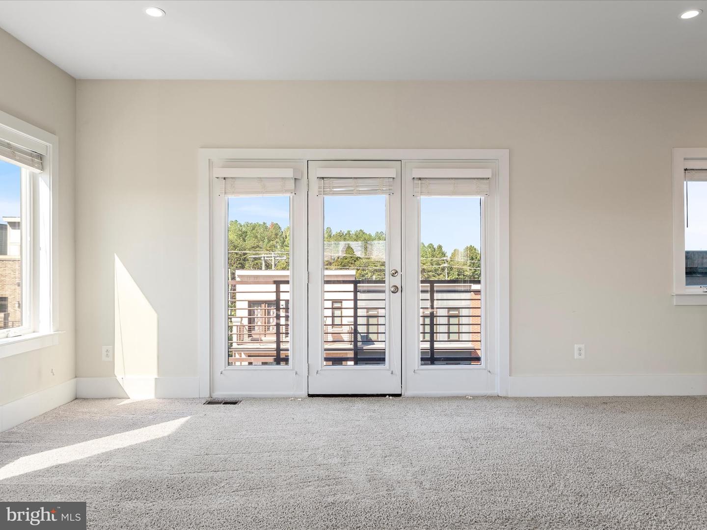 20092 OLD LINE TER, ASHBURN, Virginia 20147, 3 Bedrooms Bedrooms, ,2 BathroomsBathrooms,Residential,For sale,20092 OLD LINE TER,VALO2111600 MLS # VALO2111600