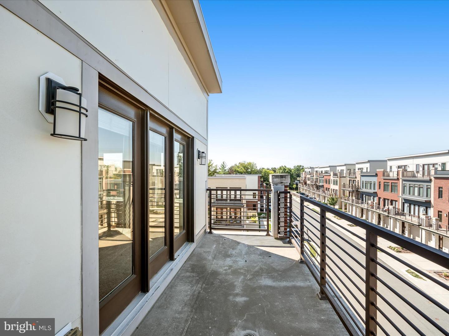 20092 OLD LINE TER, ASHBURN, Virginia 20147, 3 Bedrooms Bedrooms, ,2 BathroomsBathrooms,Residential,For sale,20092 OLD LINE TER,VALO2111600 MLS # VALO2111600