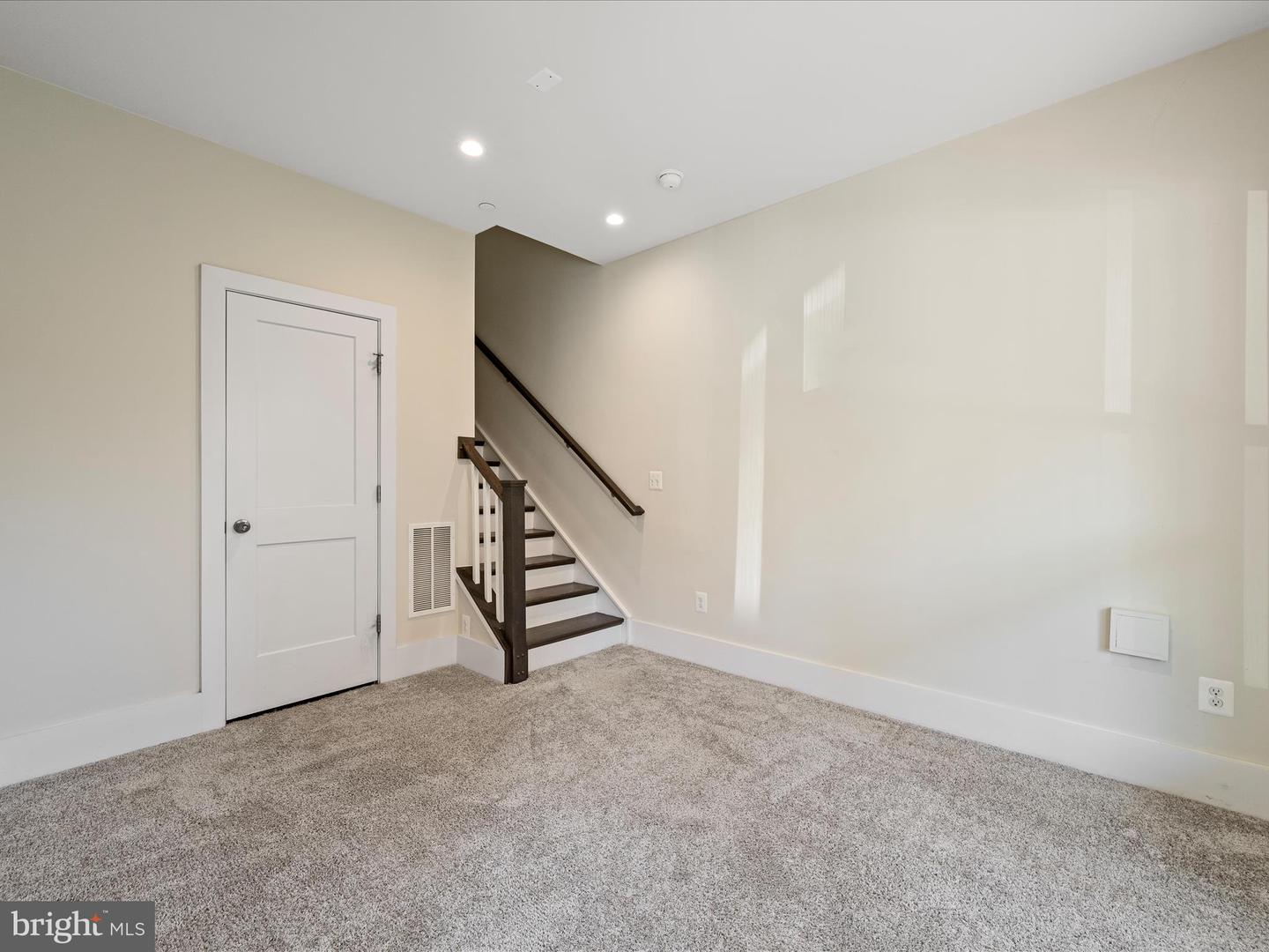 20092 OLD LINE TER, ASHBURN, Virginia 20147, 3 Bedrooms Bedrooms, ,2 BathroomsBathrooms,Residential,For sale,20092 OLD LINE TER,VALO2111600 MLS # VALO2111600