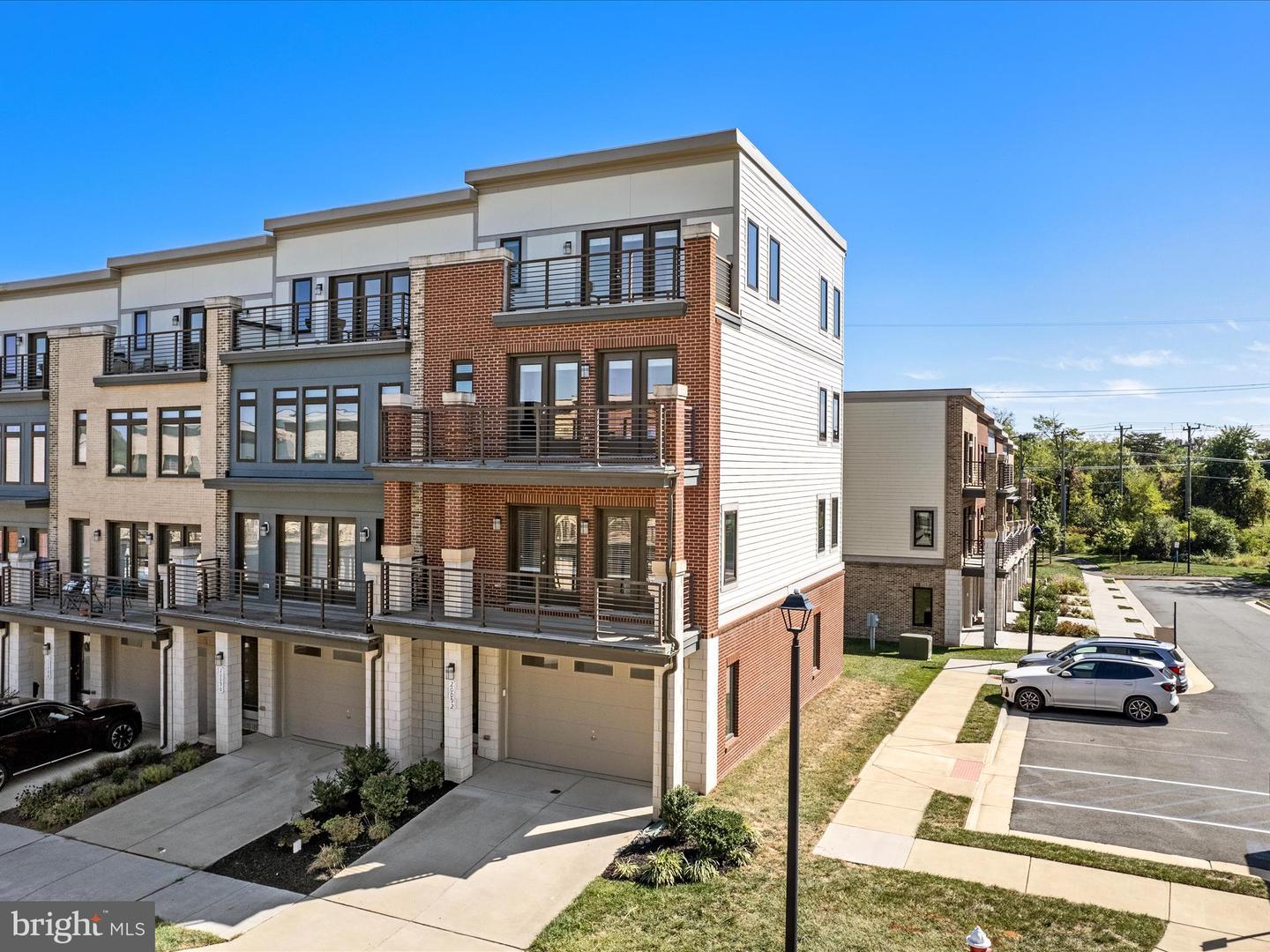 20092 OLD LINE TER, ASHBURN, Virginia 20147, 3 Bedrooms Bedrooms, ,2 BathroomsBathrooms,Residential,For sale,20092 OLD LINE TER,VALO2111600 MLS # VALO2111600