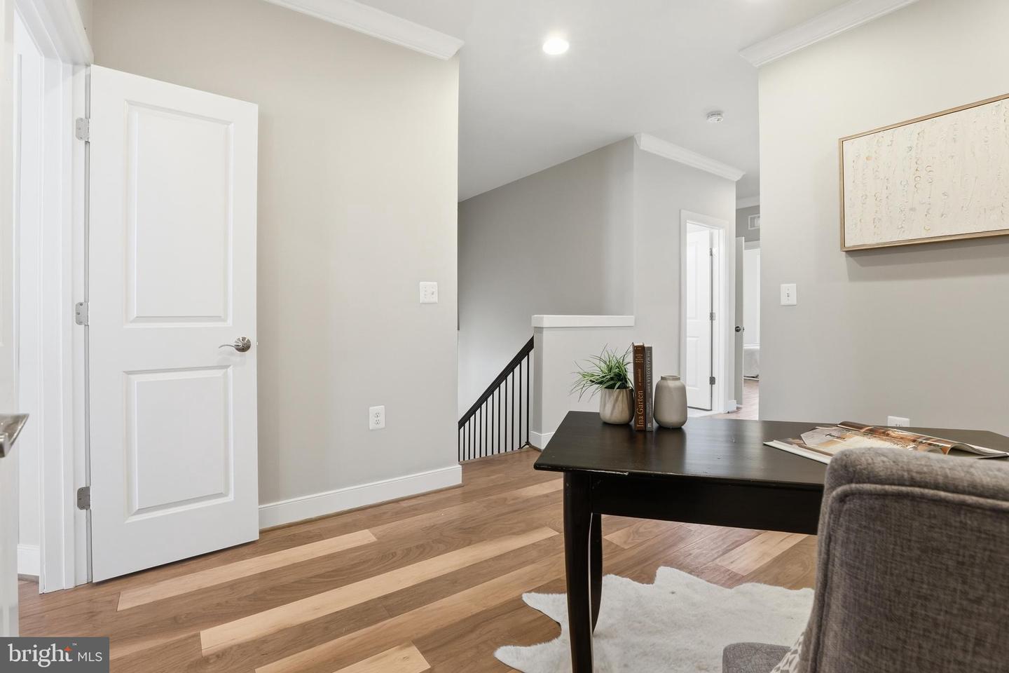 2307 RICHMOND HWY #102, ALEXANDRIA, Virginia 22301, 3 Bedrooms Bedrooms, ,2 BathroomsBathrooms,Residential,For sale,2307 RICHMOND HWY #102,VAAX2052034 MLS # VAAX2052034