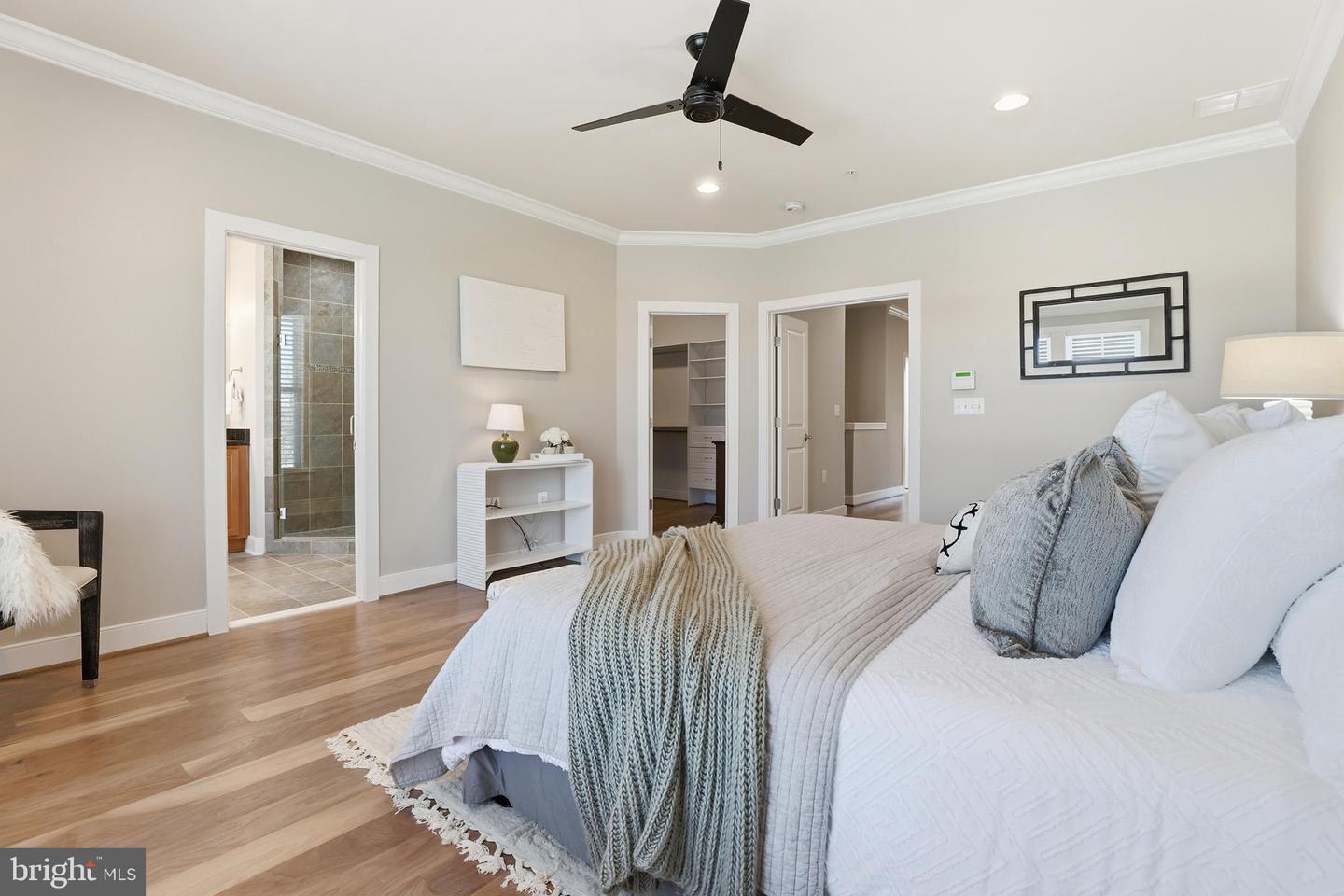 2307 RICHMOND HWY #102, ALEXANDRIA, Virginia 22301, 3 Bedrooms Bedrooms, ,2 BathroomsBathrooms,Residential,For sale,2307 RICHMOND HWY #102,VAAX2052034 MLS # VAAX2052034