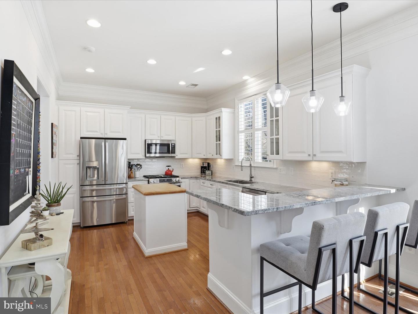 3709 TAFT AVE, ALEXANDRIA, Virginia 22304, 6 Bedrooms Bedrooms, ,5 BathroomsBathrooms,Residential,For sale,3709 TAFT AVE,VAAX2052154 MLS # VAAX2052154