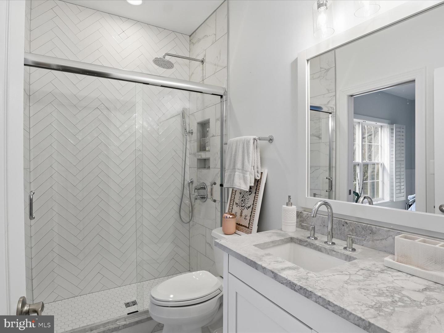 3709 TAFT AVE, ALEXANDRIA, Virginia 22304, 6 Bedrooms Bedrooms, ,5 BathroomsBathrooms,Residential,For sale,3709 TAFT AVE,VAAX2052154 MLS # VAAX2052154