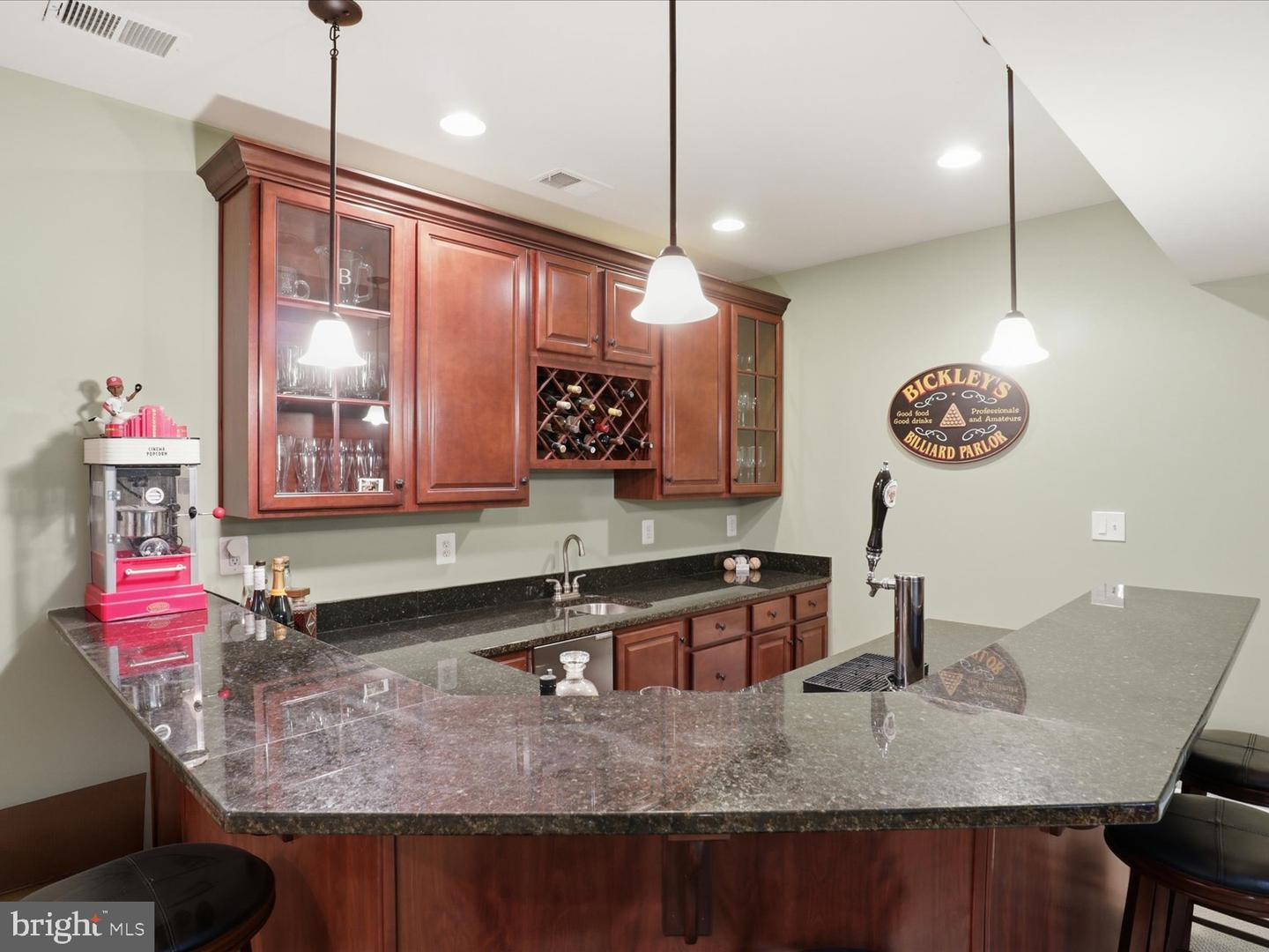 3709 TAFT AVE, ALEXANDRIA, Virginia 22304, 6 Bedrooms Bedrooms, ,5 BathroomsBathrooms,Residential,For sale,3709 TAFT AVE,VAAX2052154 MLS # VAAX2052154