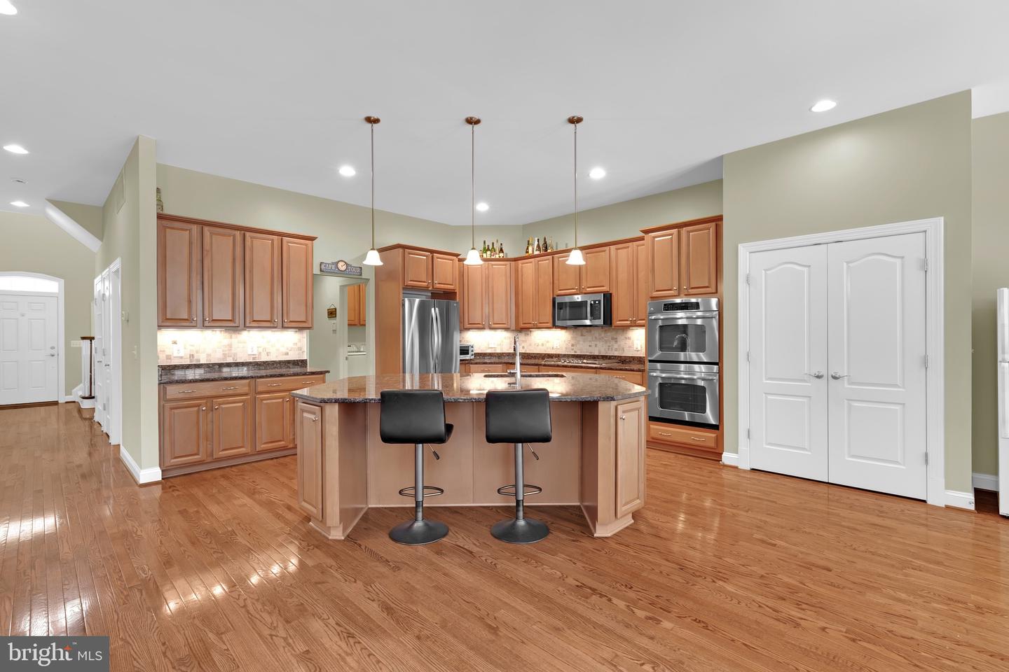 3883 BILLBERRY DR, FAIRFAX, Virginia 22033, 4 Bedrooms Bedrooms, ,4 BathroomsBathrooms,Residential,For sale,3883 BILLBERRY DR,VAFX2282278 MLS # VAFX2282278