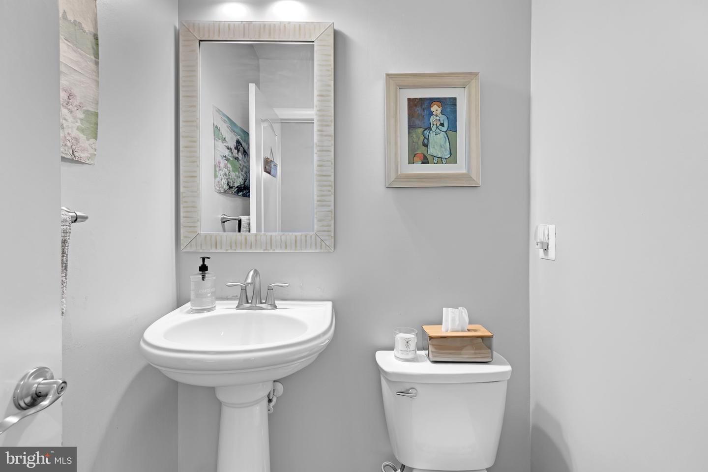 3883 BILLBERRY DR, FAIRFAX, Virginia 22033, 4 Bedrooms Bedrooms, ,4 BathroomsBathrooms,Residential,For sale,3883 BILLBERRY DR,VAFX2282278 MLS # VAFX2282278