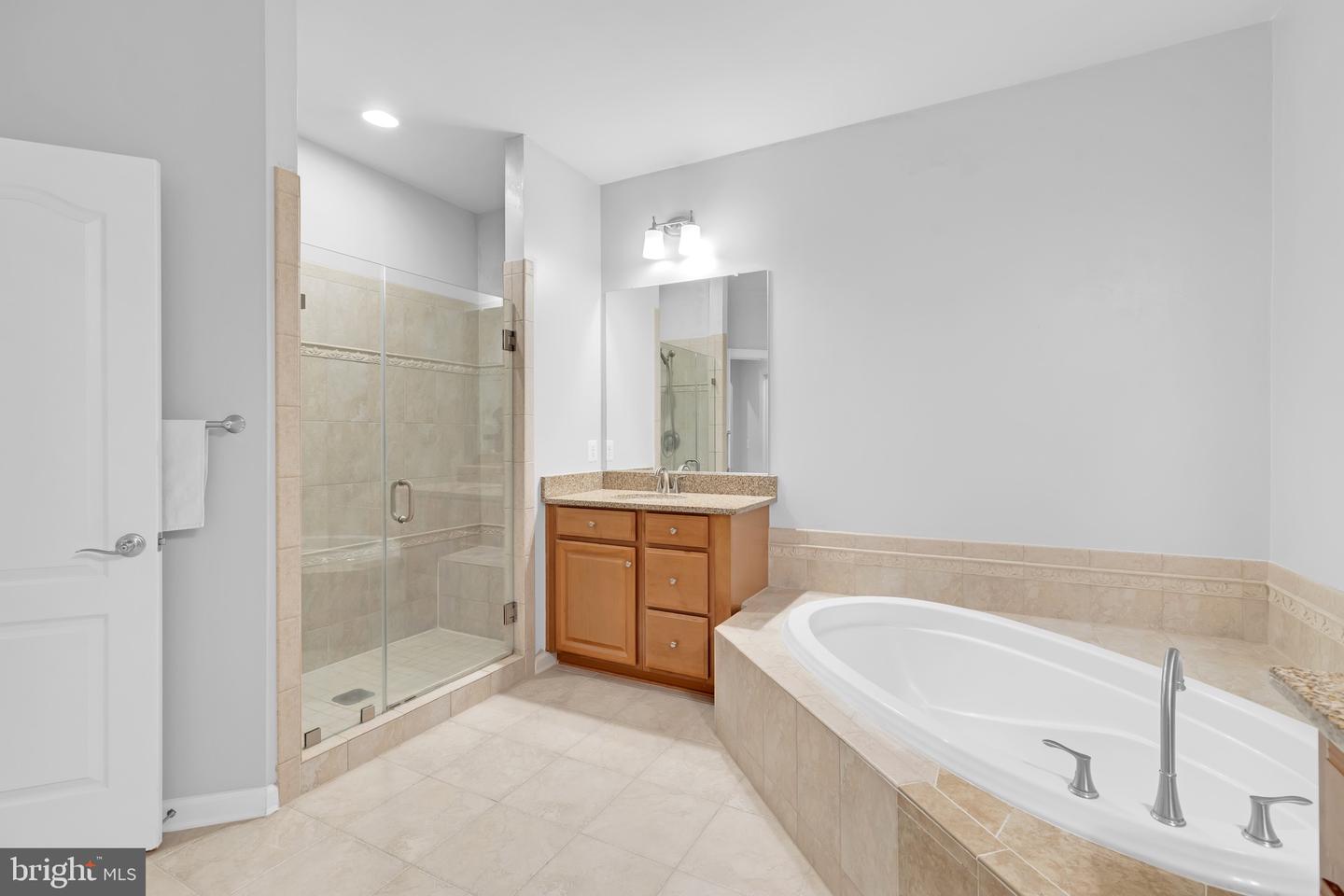 3883 BILLBERRY DR, FAIRFAX, Virginia 22033, 4 Bedrooms Bedrooms, ,4 BathroomsBathrooms,Residential,For sale,3883 BILLBERRY DR,VAFX2282278 MLS # VAFX2282278